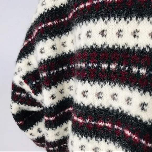 Vintage Shetland Wool Fair Isle Sweater | Made in Hong Kong - Picture 9 of 15